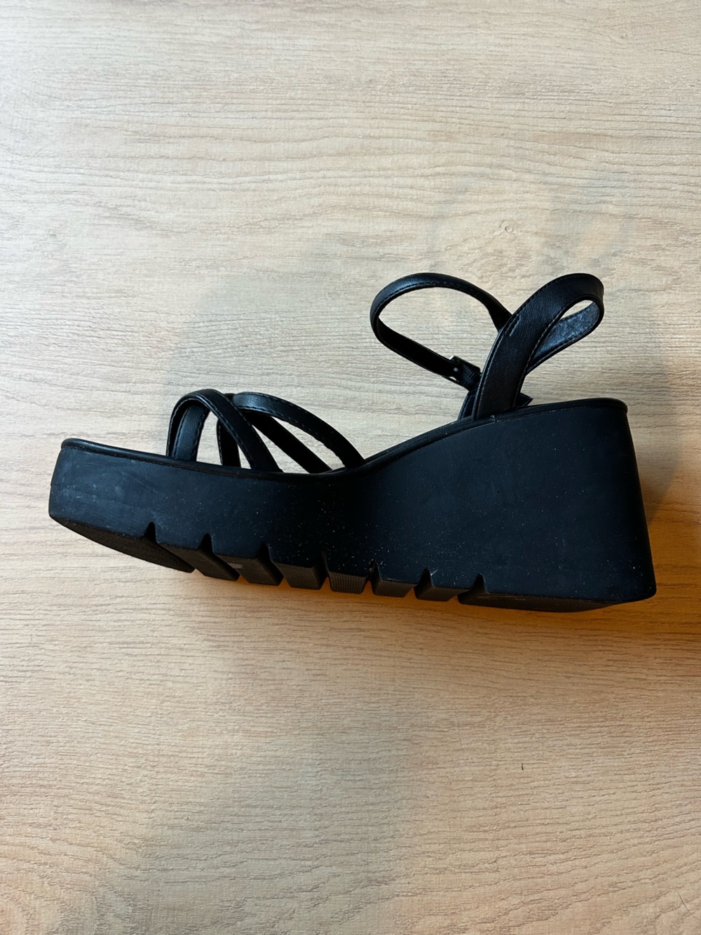 Madden Girl Women’s Black Strappy Square-Toe Heeled Sandals Size 9 - Picture 5 of 7